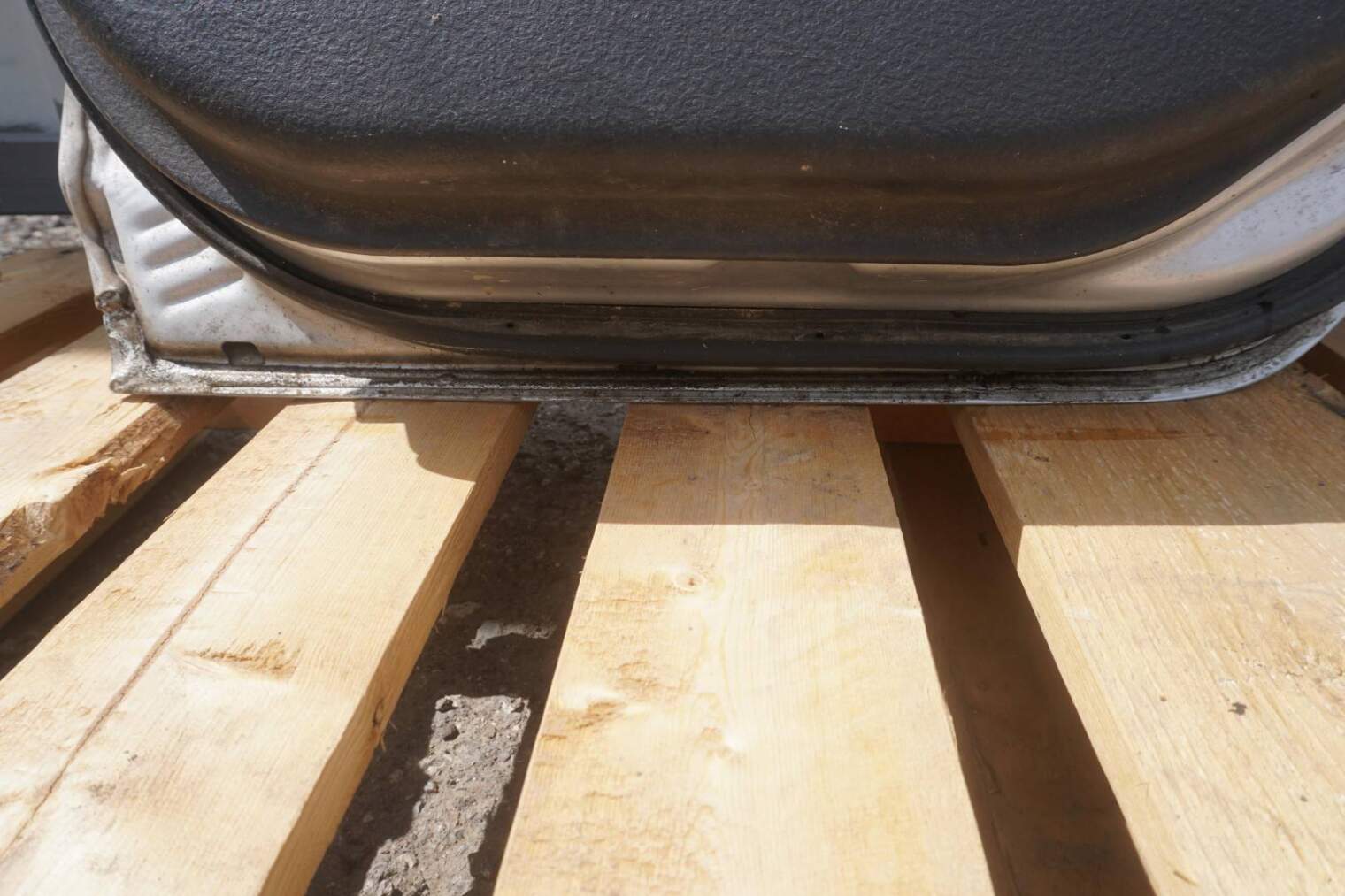 TOYOTA YARIS I 2002R TYLNE PRAWE DRZWI KOLOR 199 SREBRNY ZAMEK DRZWI SZYBA - obrazek 9