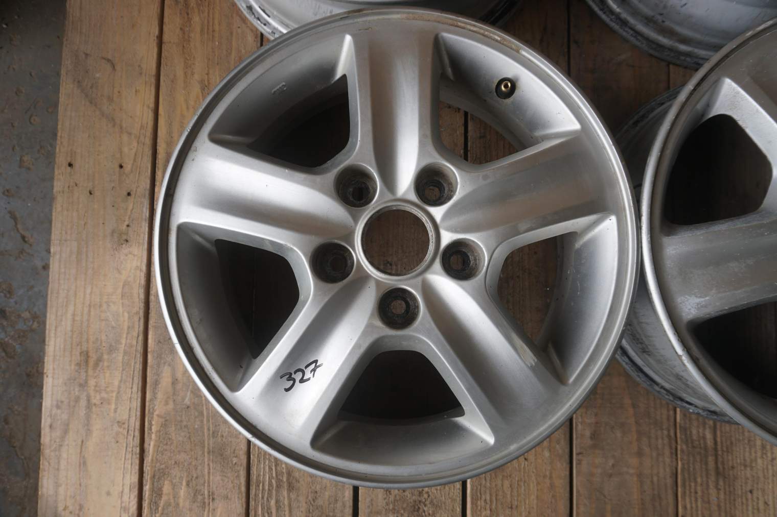HYUNDAI I30 KIA CEED FELGA ALUMNIOWA 15x5,5J ET44 5X114,3 52910-2L100