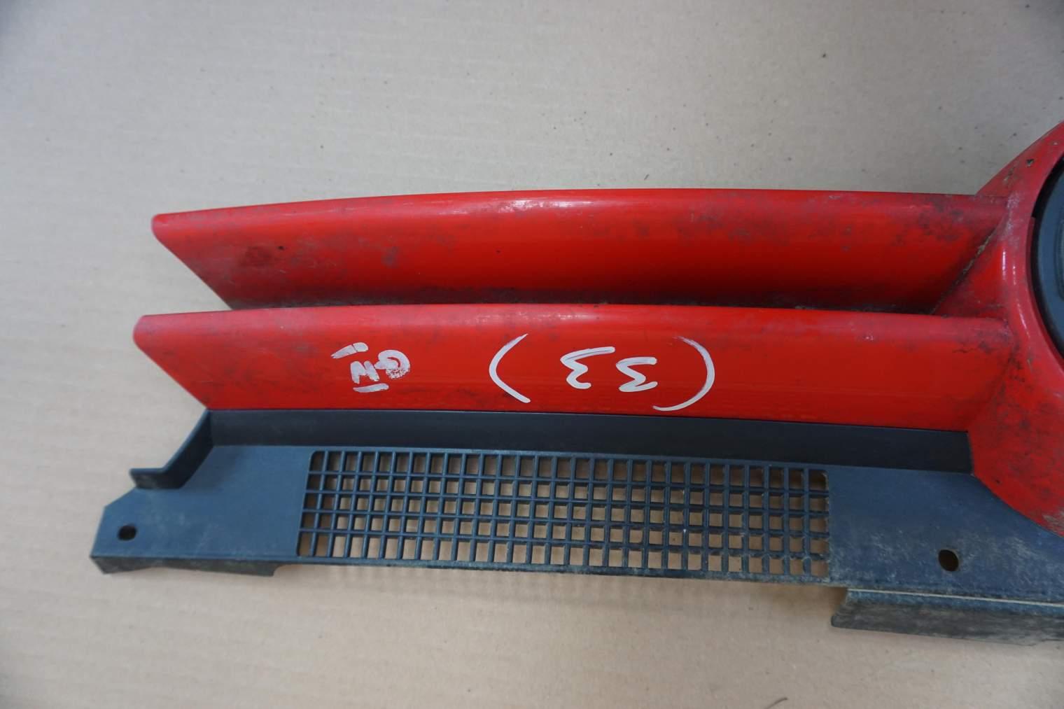VW GOLF IV ATRAPA 1E0853655 RED - obrazek 4