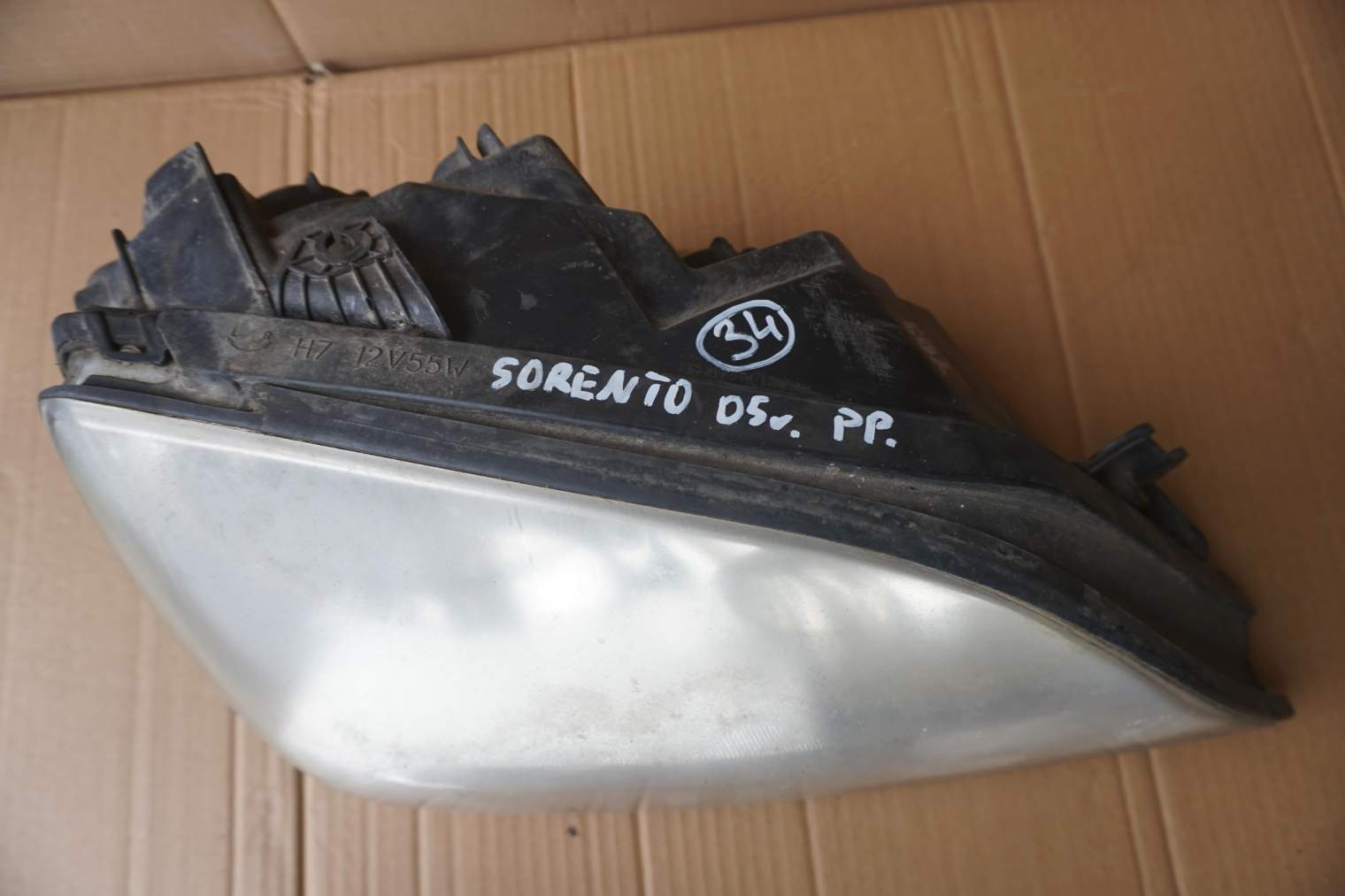 Kia Sorento I Lampa Prawa Przednia LEWA Uk - obrazek 2