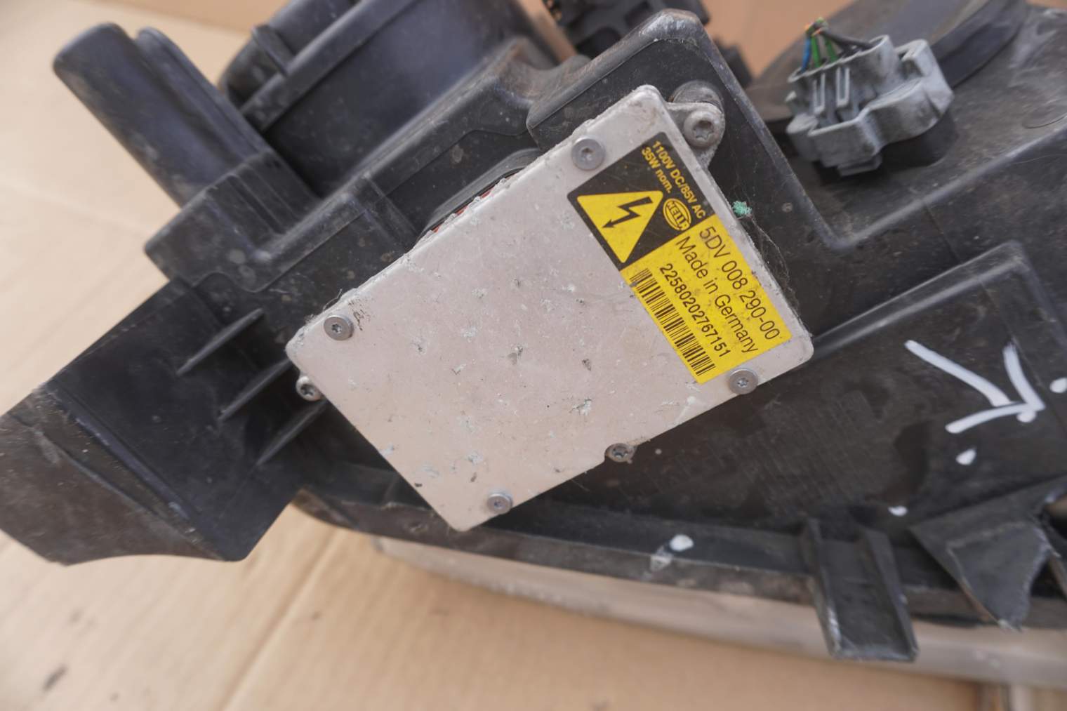 NISSAN QASHQAI J10 2007-2009R LEWA PRZEDNIA LAMPA XENON KLOSZ PRZETWORNICA 5DV008290-00 - obrazek 9