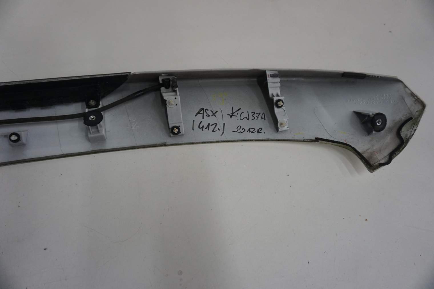 MITSUBISHI ASX SPOILER KLAPY BAGAŻNIKA 6515A20677 W37A - obrazek 8