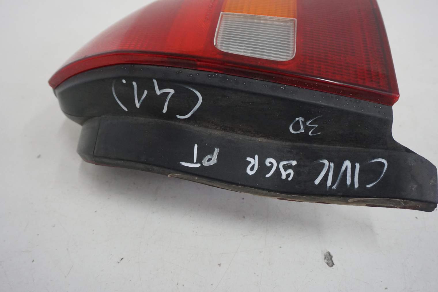 HONDA CIVIC VI LAMPA TYLNA PRAWY - obrazek 3