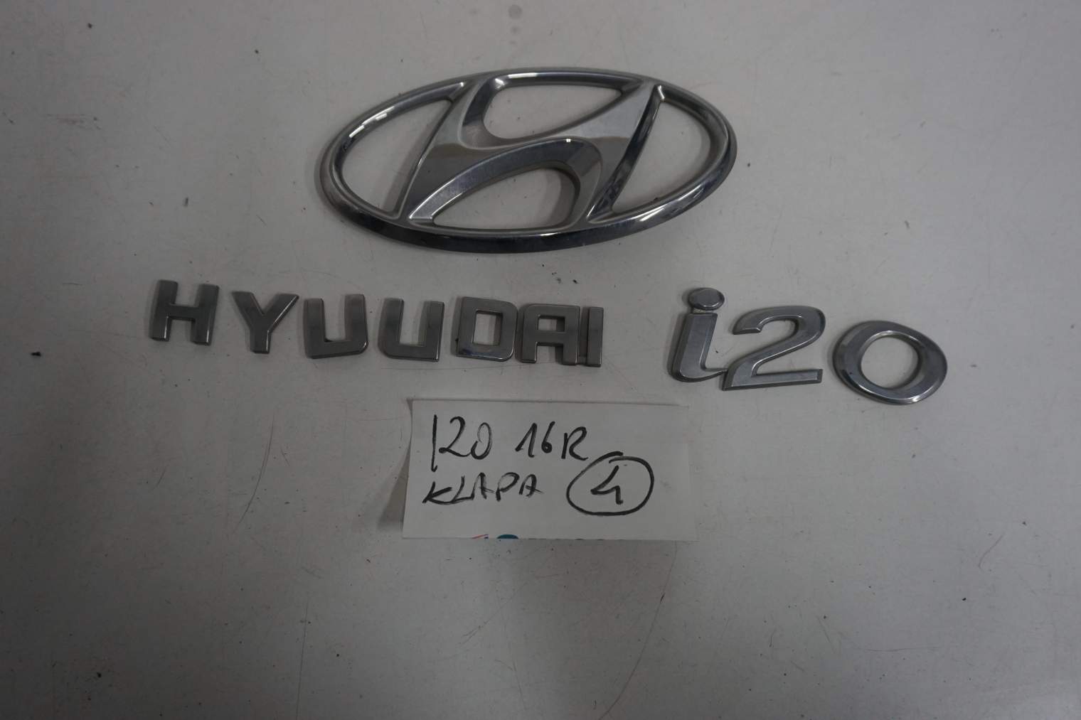 HYUNDAI i20 II ZNACZEK EMBLEMAT KLAPY BAGAŻNIKA