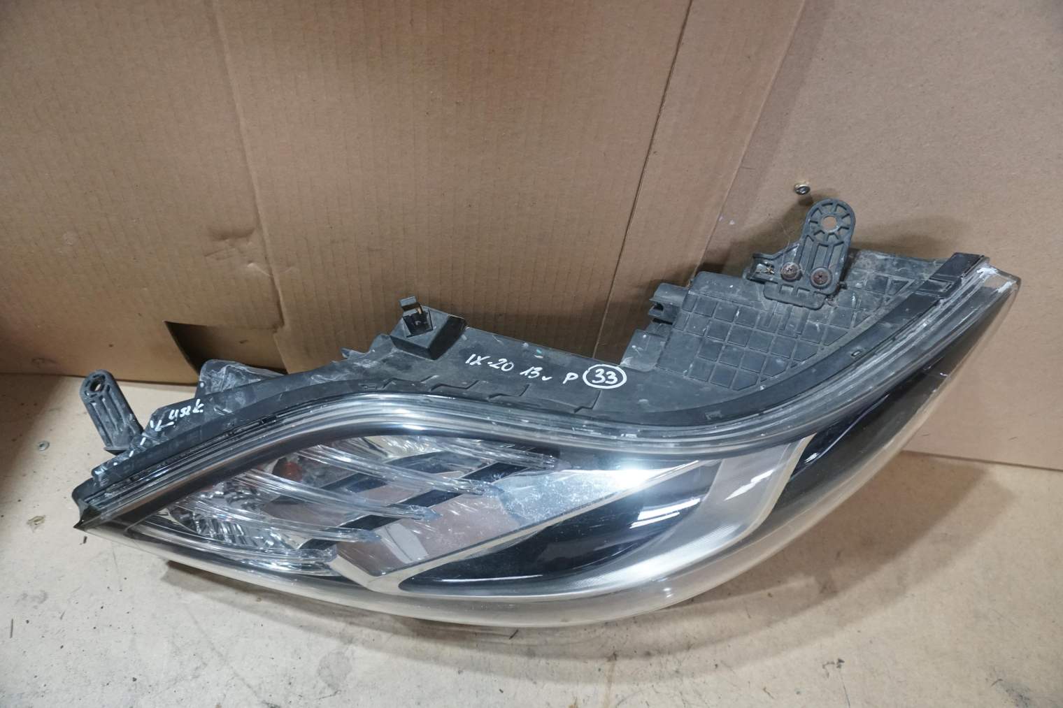 HYUNDAI iX20 2013R LAMPA PRAWA PRZEDNIA UK 921021K010 - obrazek 3