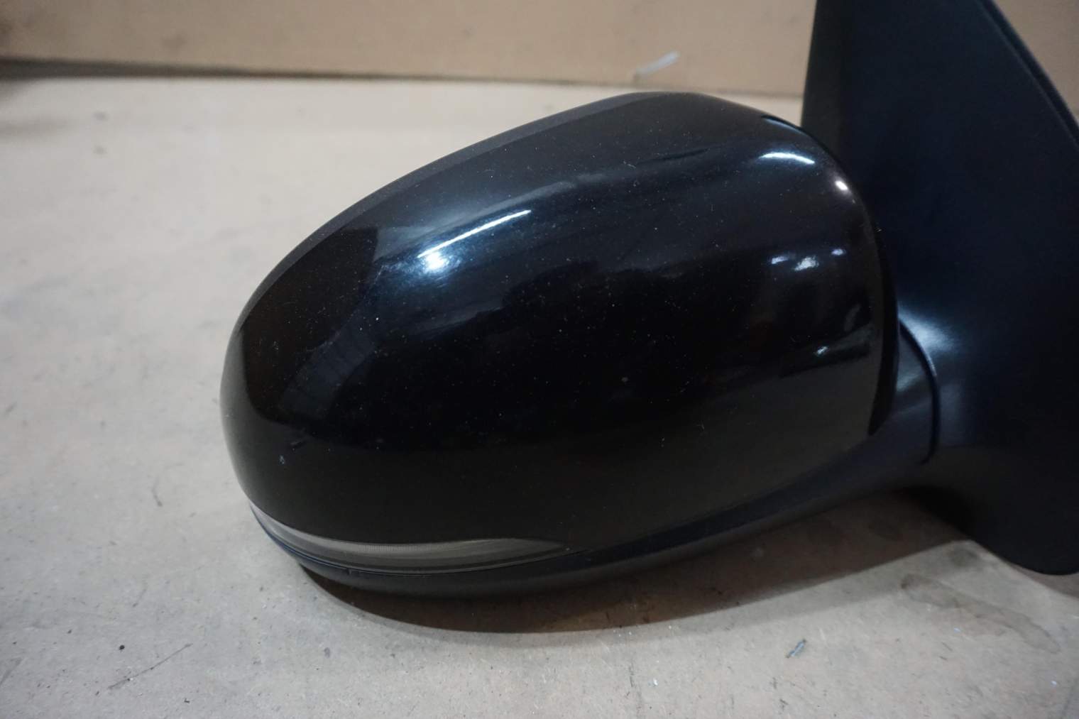 HYUNDAI i20 I LIFT LUSTERKO PRAWE FR 60630-11E12 - obrazek 2