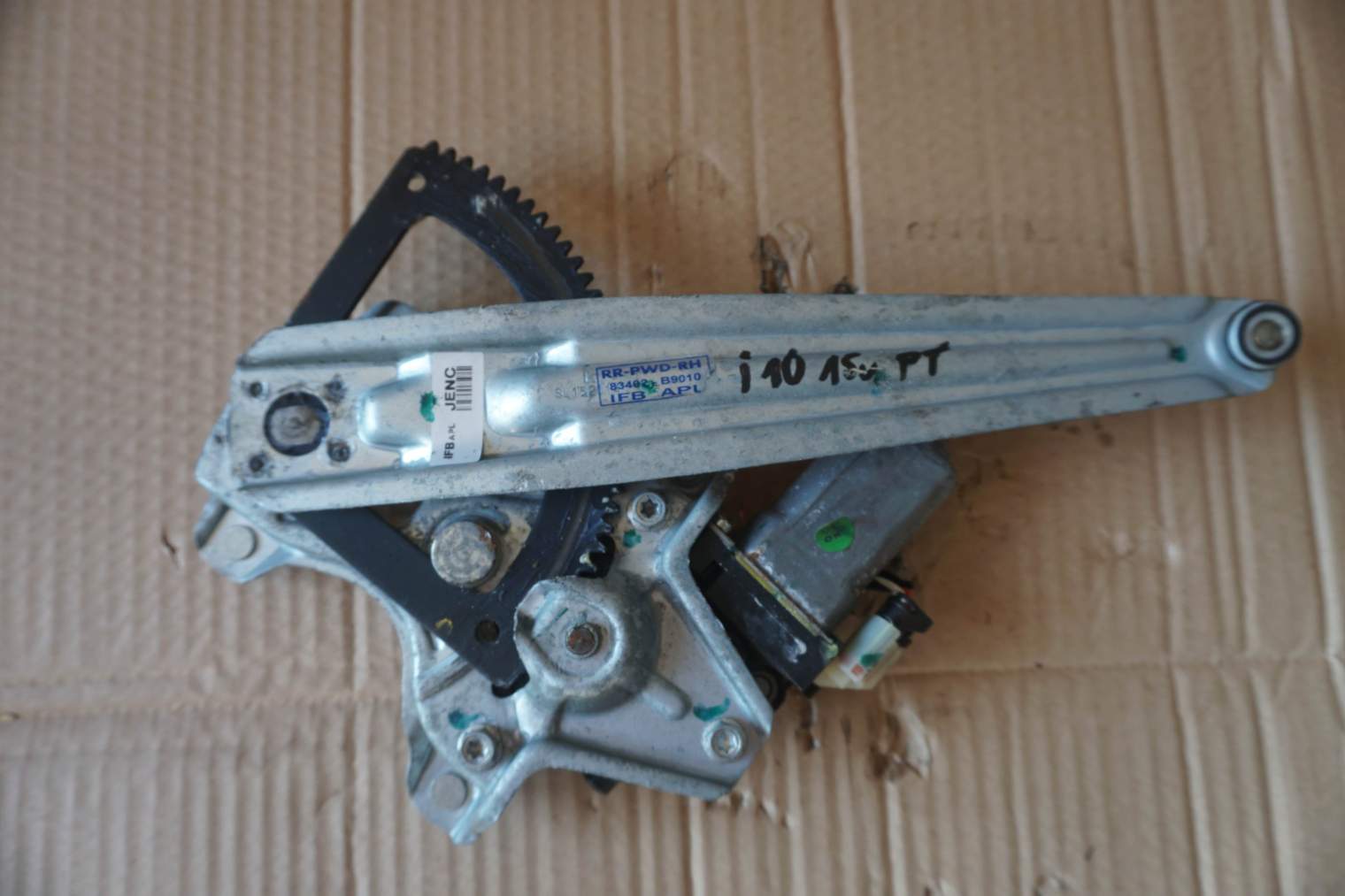 HYUNDAI SILNICZEK SZYBY 83460-B4000 - obrazek 2