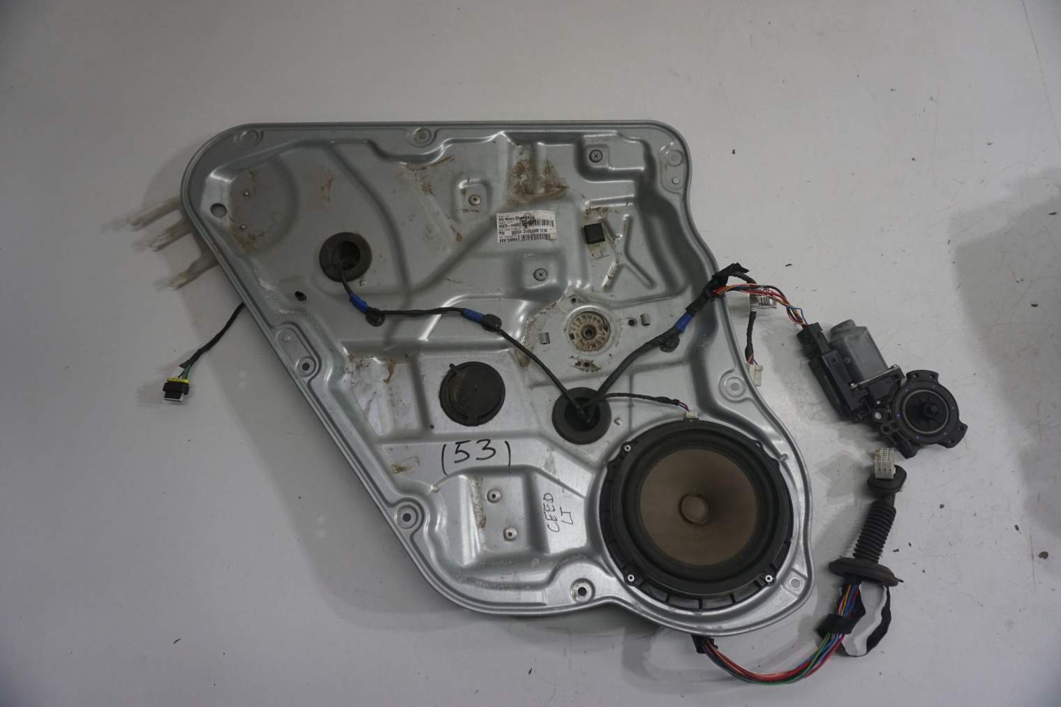 KIA CEED I PODNOŚNIK SZYBY TYLNY LEWY 82470-1H050