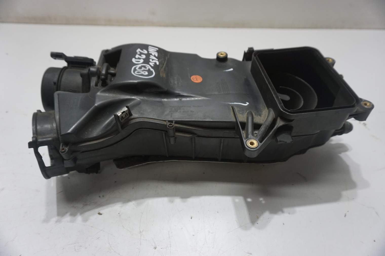 INFINITI Q50 OBUDOWA FILTRA POWIETRZA A 6510301301 A6450900048