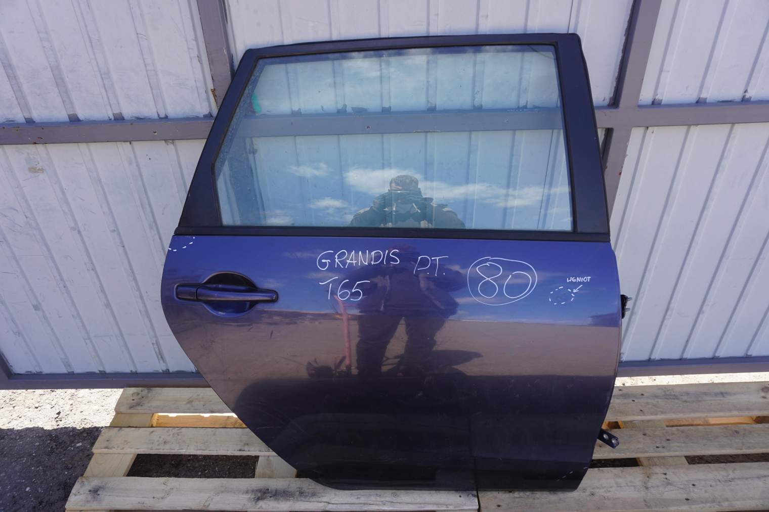 MITSUBISHI GRANDIS DRZWI TYLNE PRAWE T65