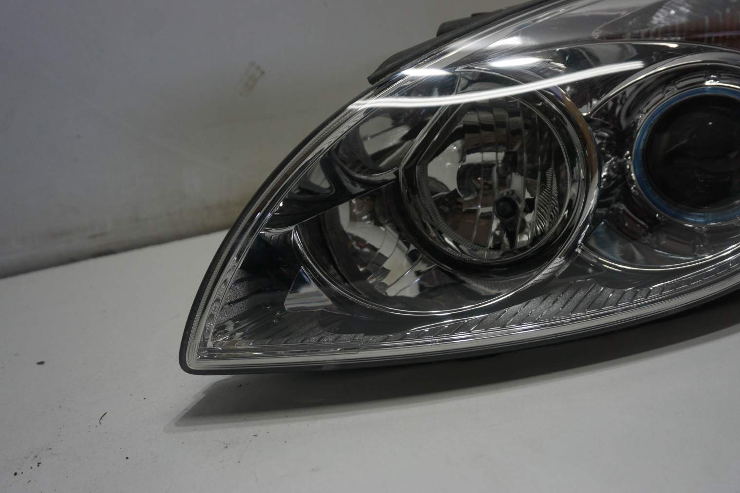 HYUNDAI I30 I LAMPA PRZEDNIA LEWA 921012L040 KLOSZ - obrazek 3