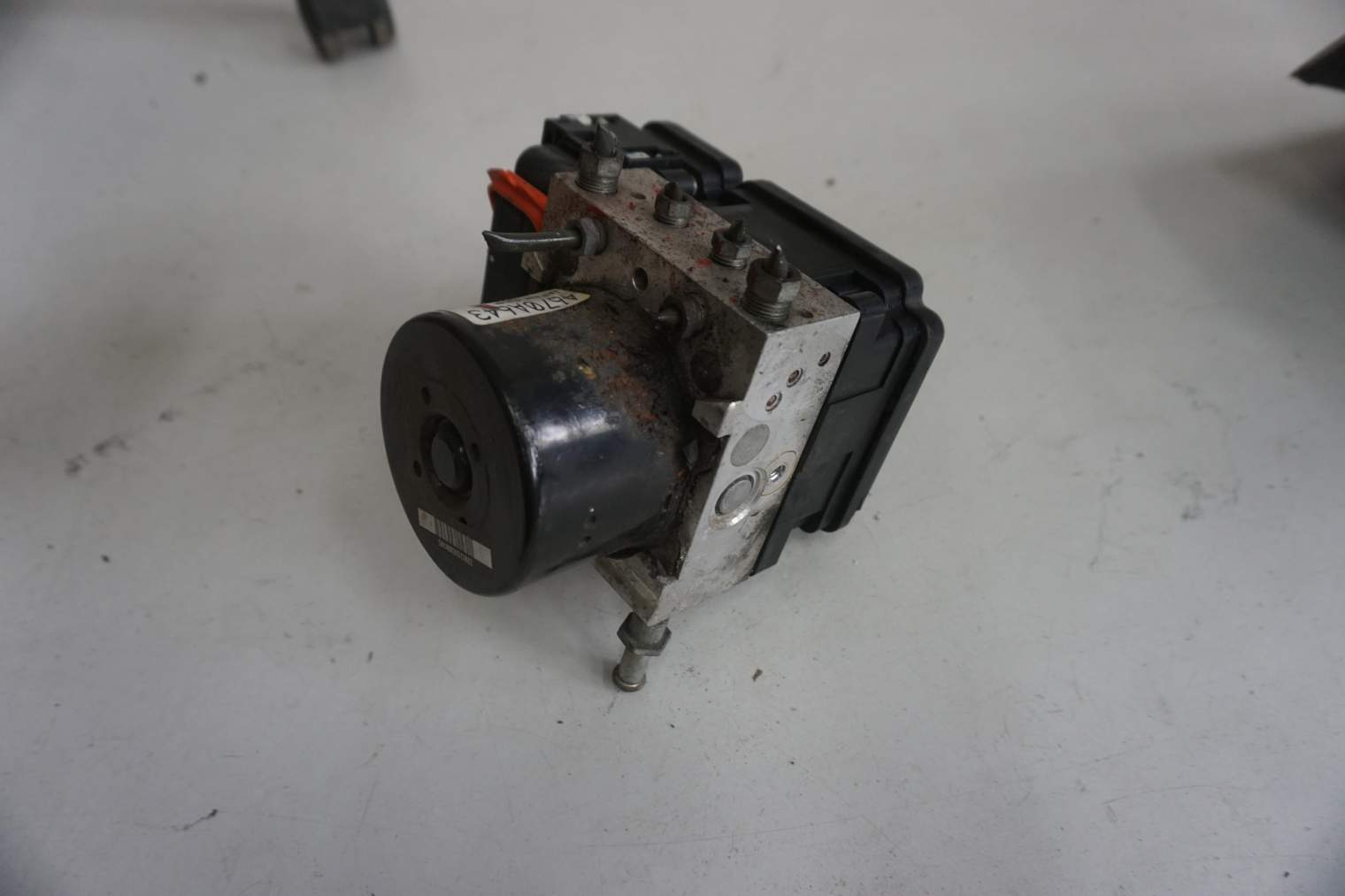 Mitsubishi ASX POMPA HAMULCOWA ABS 4670A643 - obrazek 3