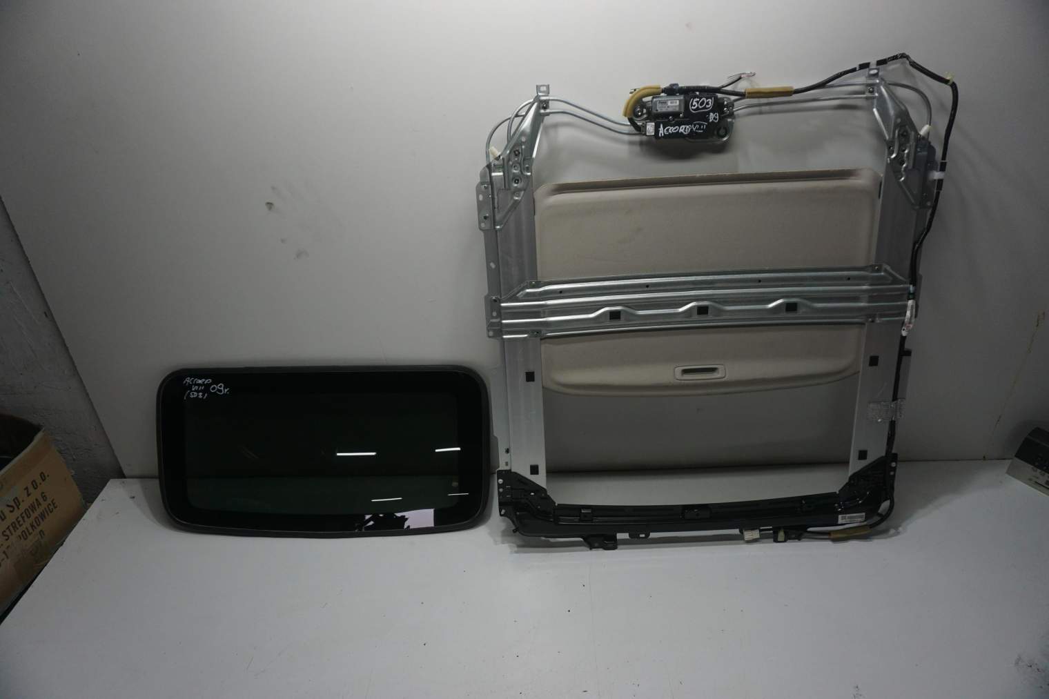 Honda Accord VIII SZYBERDACH 0390203452