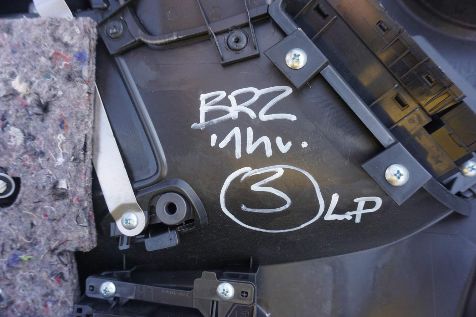 SUBARU BRZ TOYOTA GT86 BOCZEK DRZWI LEWY S71504570 - obrazek 10