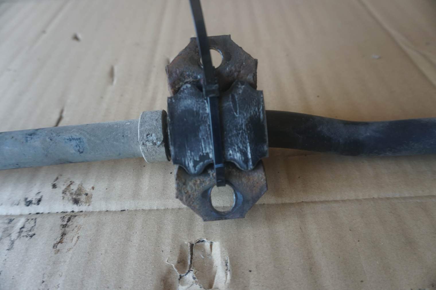 KIA VENGA DRĄŻEK STABILIZATORA 548101P000 - obrazek 6